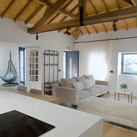 Holiday home Casa Do Largo Laundos