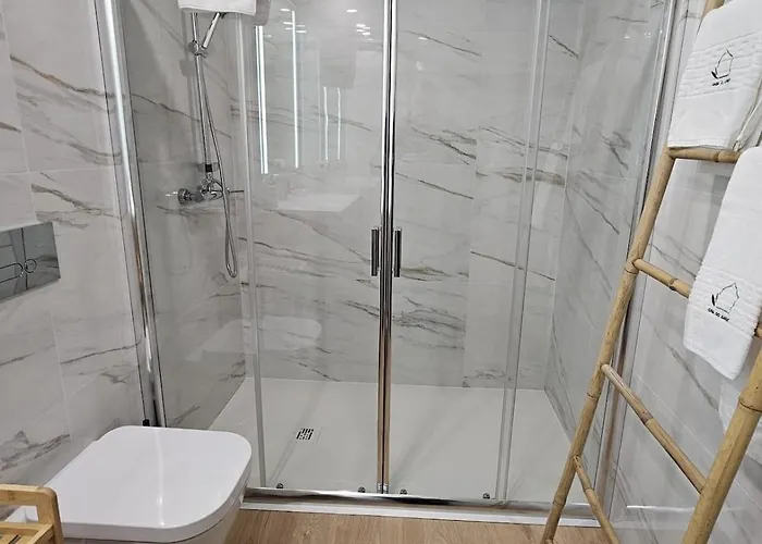 Casa Do Largo * Laundos